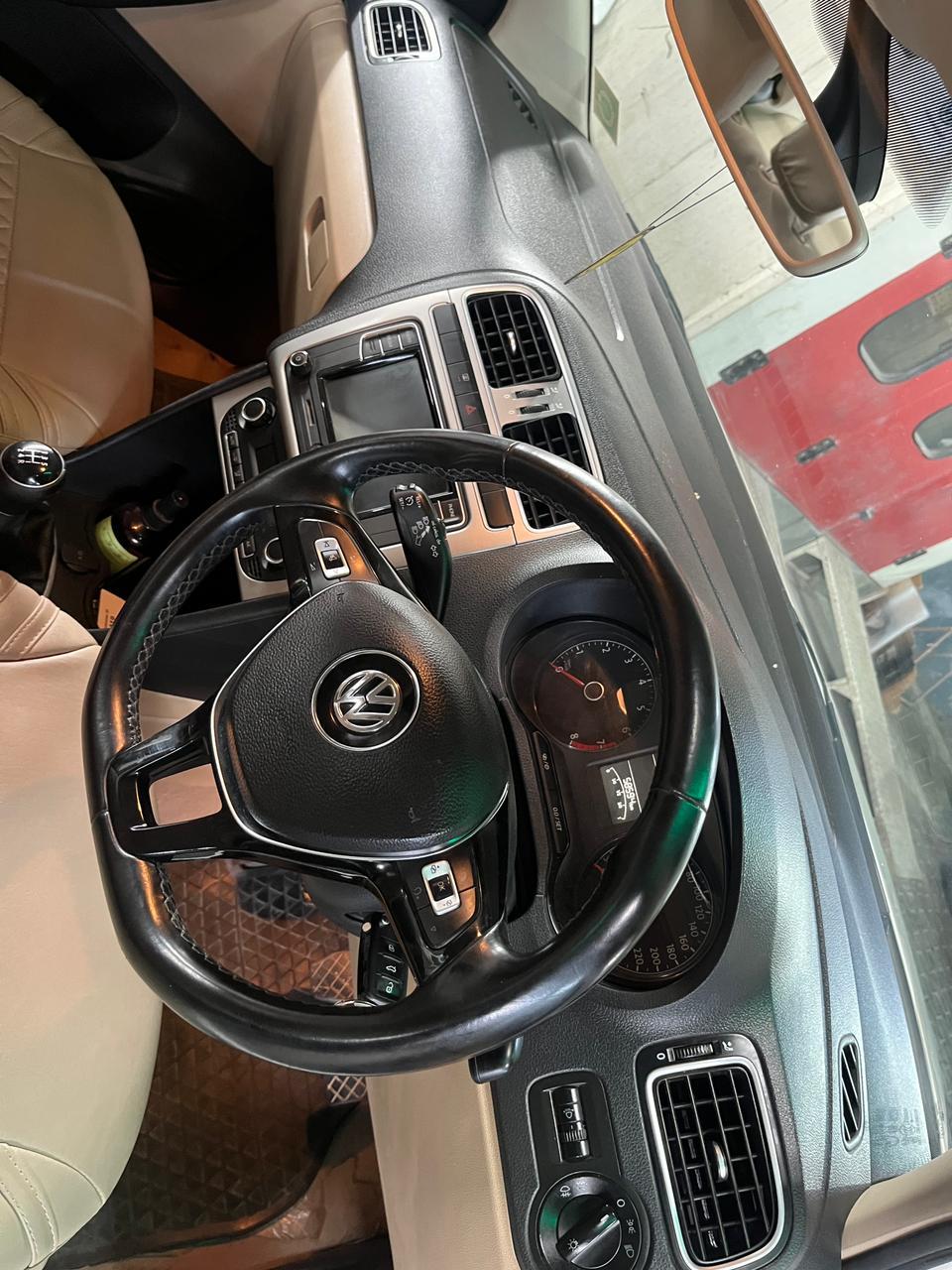 Volkswagen Ameo(2016-2019) Highline 1.2l Plus (p)